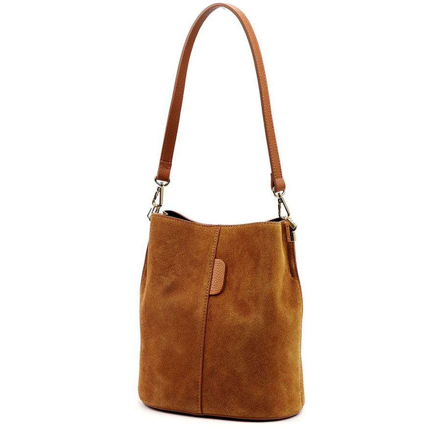 Detail produktu Camel bucket vaková kabelka z brúsenej kože