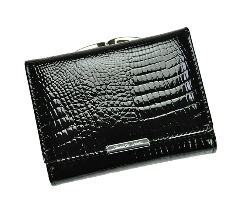 Detail produktu Čierna kožená peňaženka Jennifer Jones 5243