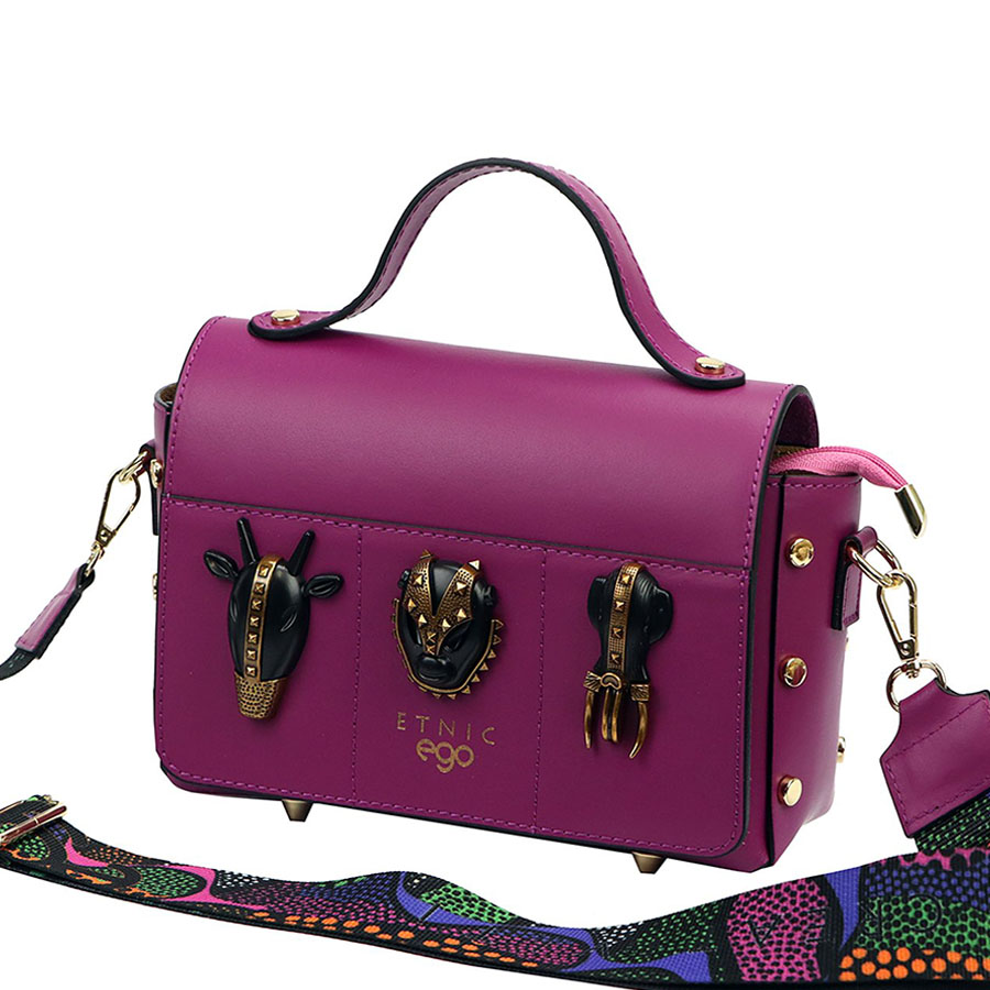 Detail produktu Fialová menšia dizajnová kožená kabelka Ego Totemic